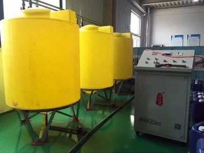 醇基燃料智能自動生產(chǎn)設(shè)備問世 推動保潔行業(yè)升級